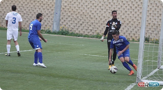 שחקני אתא חוגגים את שער השוויון (שלומי גבאי)